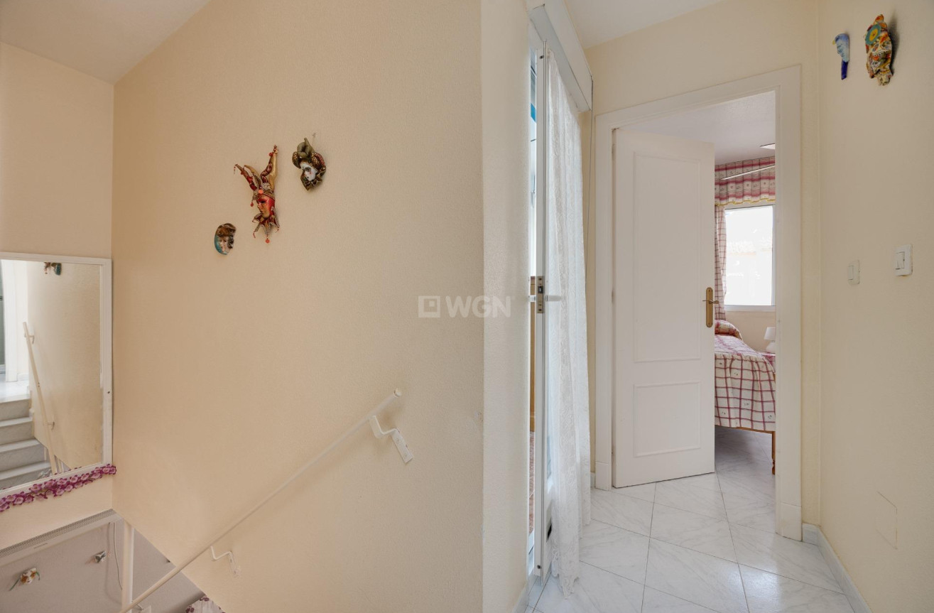 Odsprzedaż - Villa - Torrevieja - El Limonar