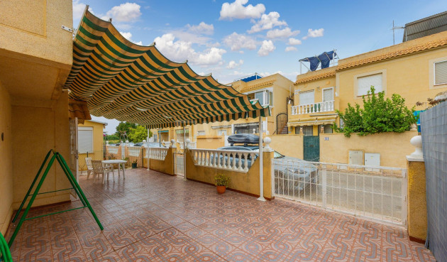 Odsprzedaż - Villa - Torrevieja - El Limonar