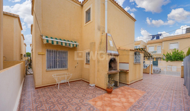 Odsprzedaż - Villa - Torrevieja - El Limonar