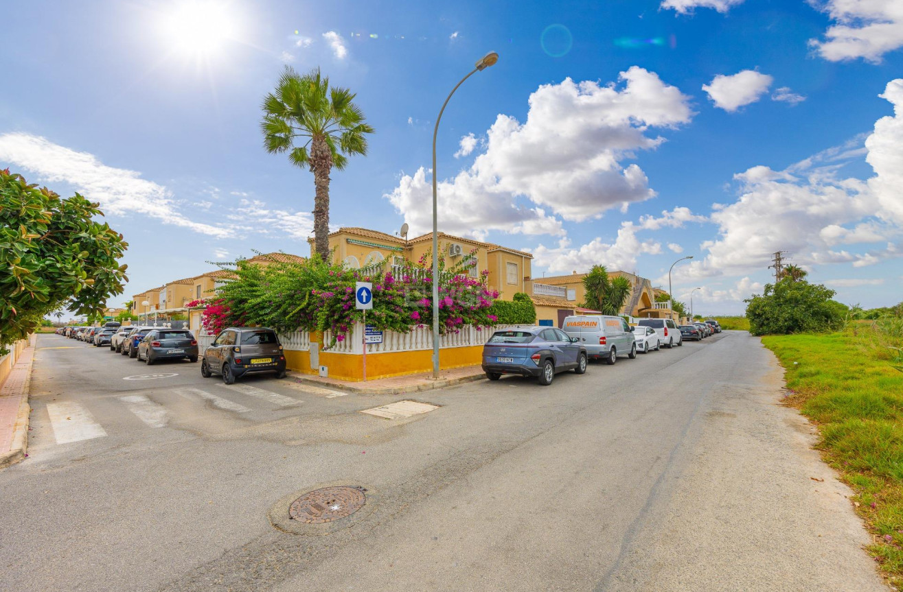 Odsprzedaż - Villa - Torrevieja - El Limonar