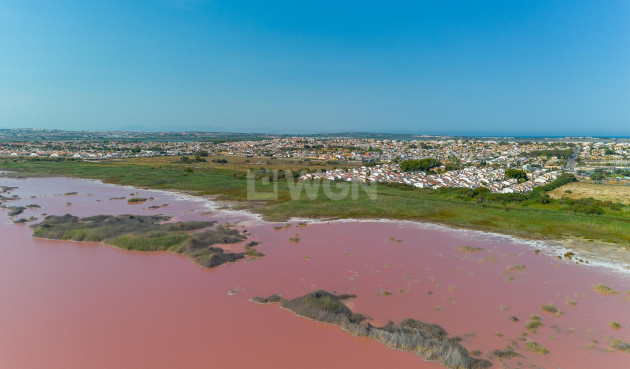 Odsprzedaż - Villa - Torrevieja - El Limonar