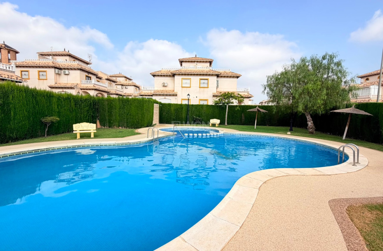 Odsprzedaż - Kamienica - Cabo Roig - Costa Blanca