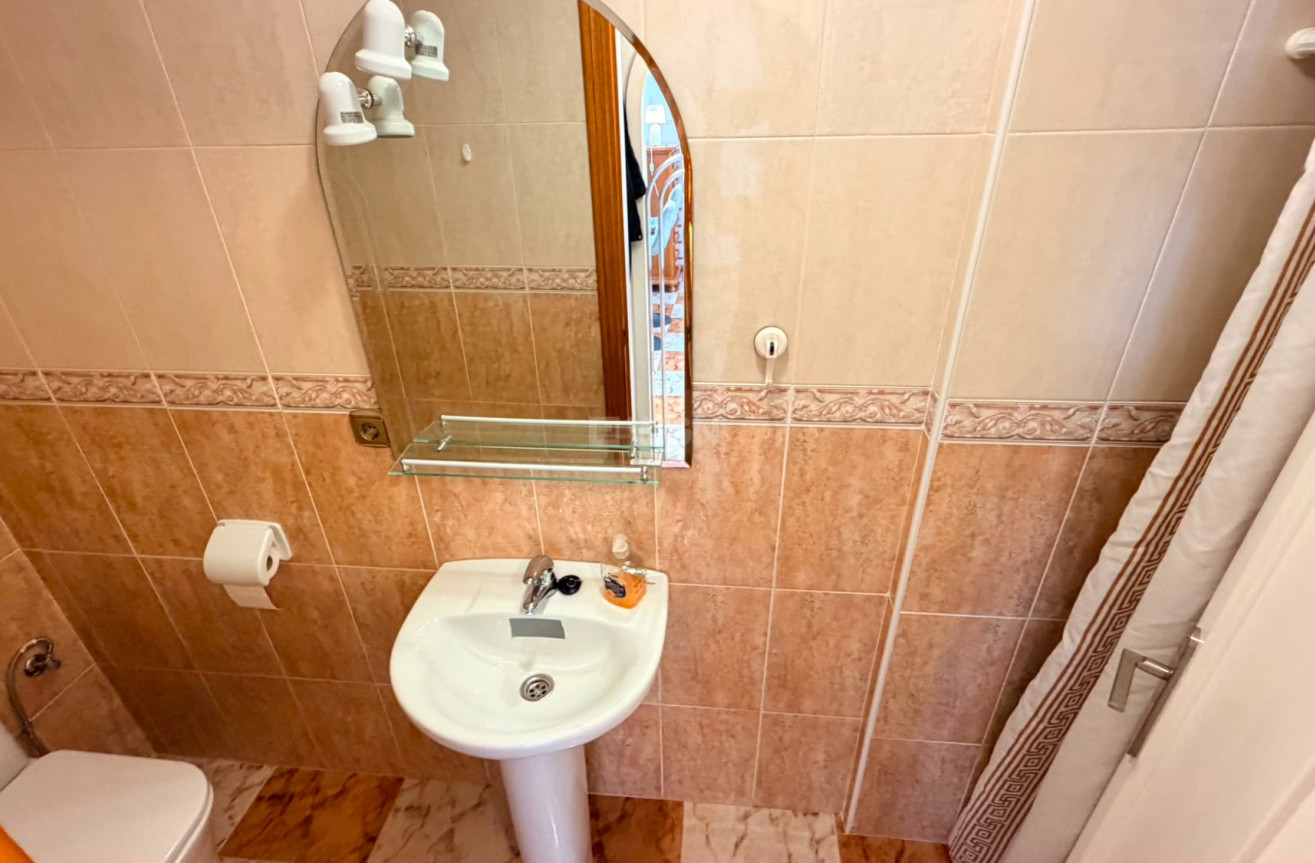 Odsprzedaż - Kamienica - Cabo Roig - Costa Blanca