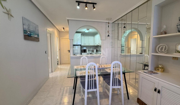 Odsprzedaż - Bungalow - Torrevieja - Punta Prima