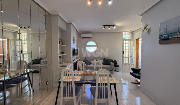 Odsprzedaż - Bungalow - Torrevieja - Punta Prima