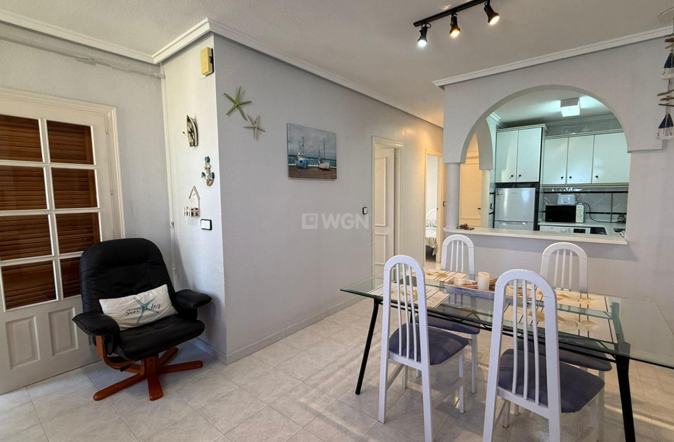 Odsprzedaż - Bungalow - Torrevieja - Punta Prima