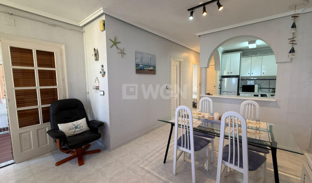 Odsprzedaż - Bungalow - Torrevieja - Punta Prima
