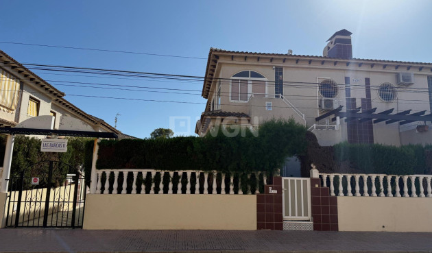 Odsprzedaż - Bungalow - Torrevieja - Punta Prima