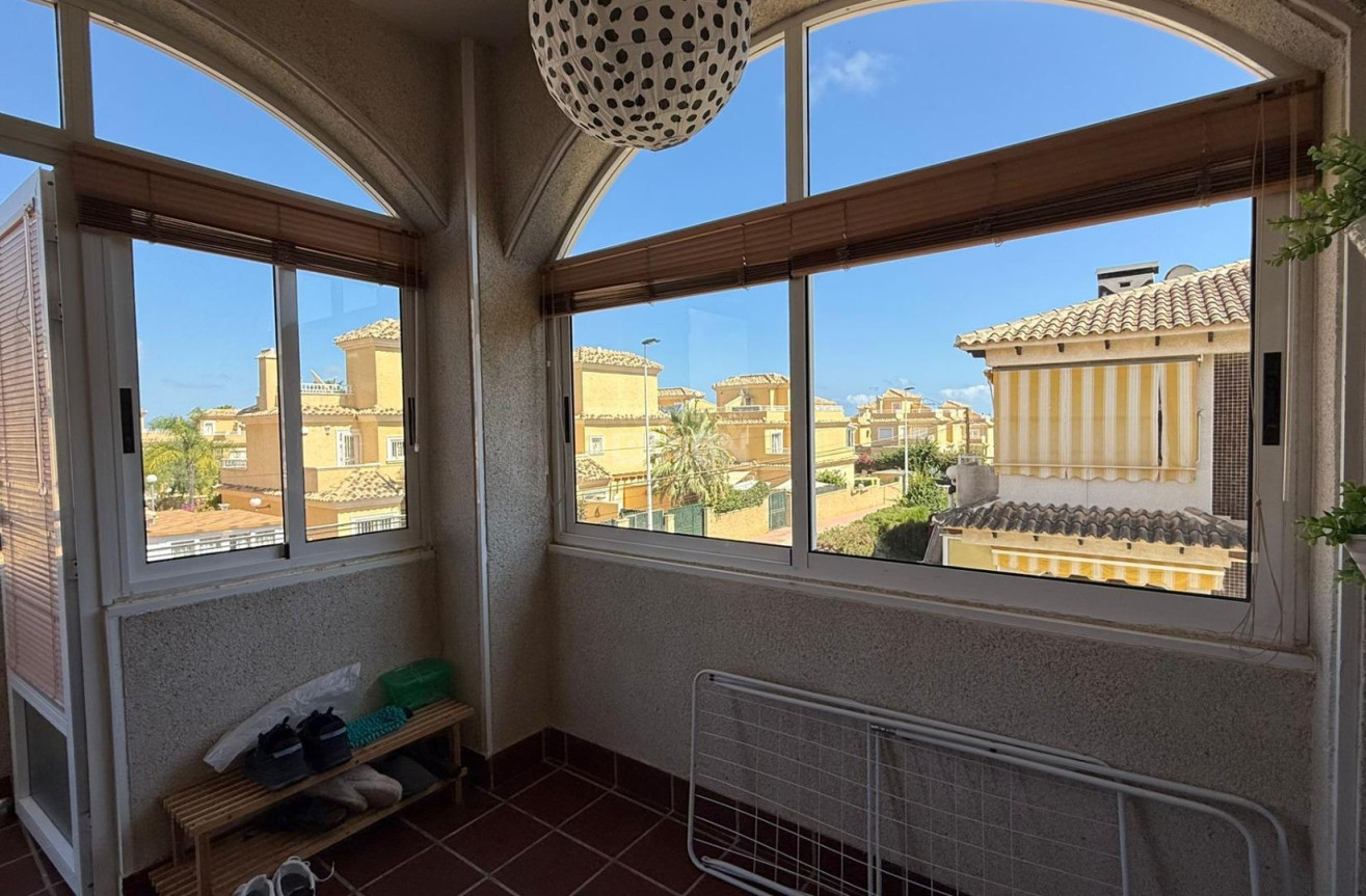 Odsprzedaż - Bungalow - Torrevieja - Punta Prima