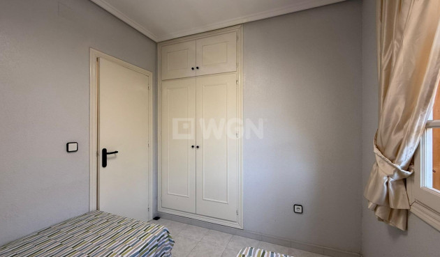 Odsprzedaż - Bungalow - Torrevieja - Punta Prima