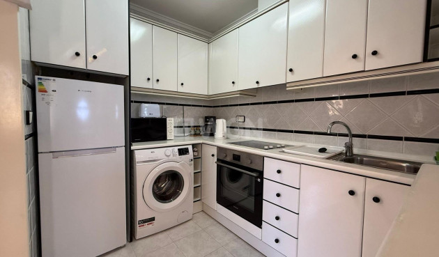 Odsprzedaż - Bungalow - Torrevieja - Punta Prima