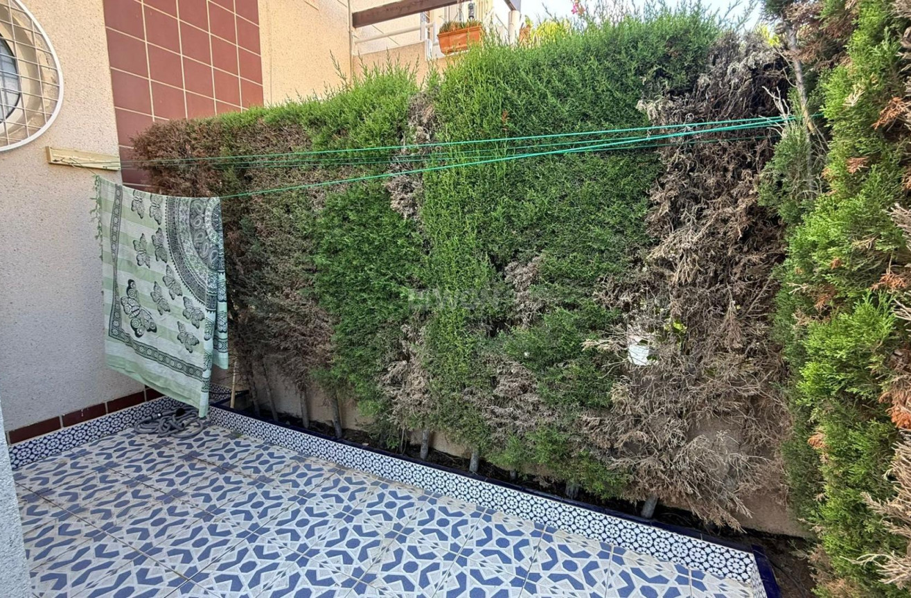 Odsprzedaż - Bungalow - Torrevieja - Punta Prima