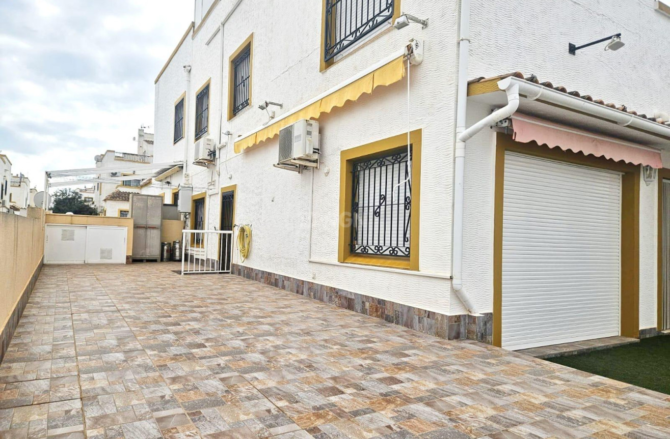 Odsprzedaż - Kamienica - Orihuela Costa - Los Altos