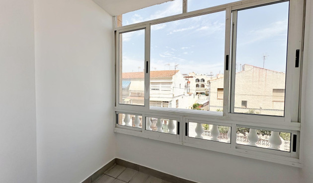 Reventa - Apartamento / piso - Torrevieja - Centro