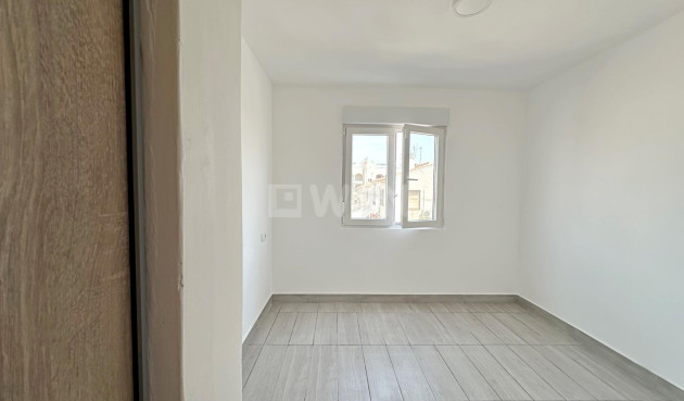Reventa - Apartamento / piso - Torrevieja - Centro