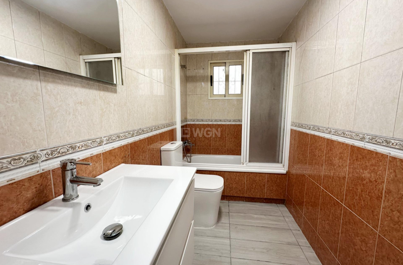 Reventa - Apartamento / piso - Torrevieja - Centro