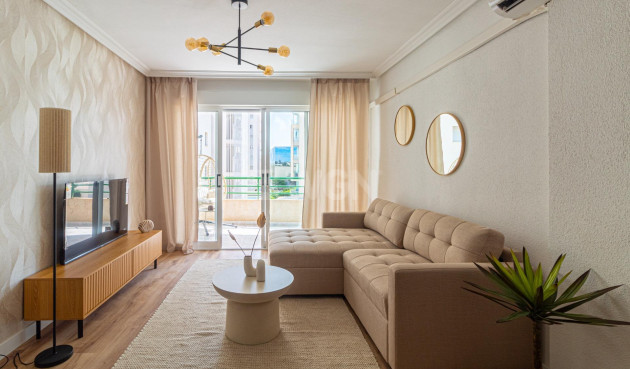 Wiederverkauf - Wohnung - Torrevieja - La Mata Pueblo