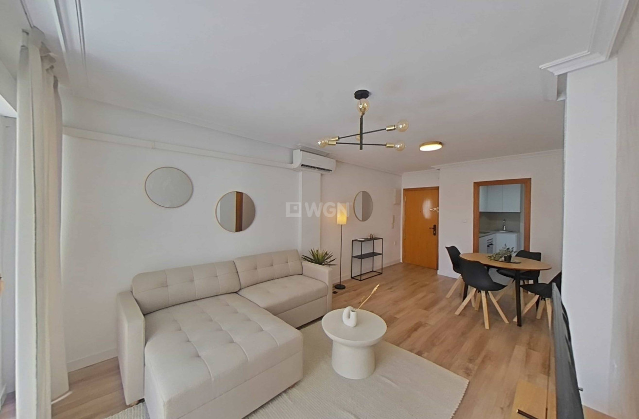 Wiederverkauf - Wohnung - Torrevieja - La Mata Pueblo