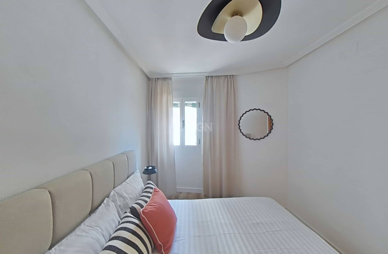 Wiederverkauf - Wohnung - Torrevieja - La Mata Pueblo