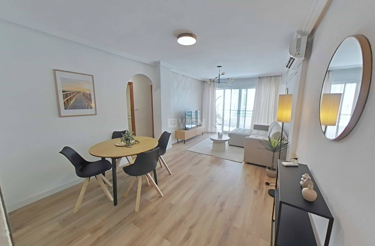 Wiederverkauf - Wohnung - Torrevieja - La Mata Pueblo