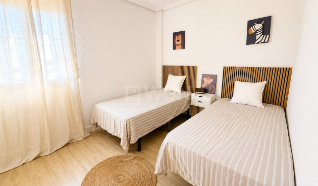 Odsprzedaż - Mieszkanie w bloku - Orihuela Costa - Monte Zenia