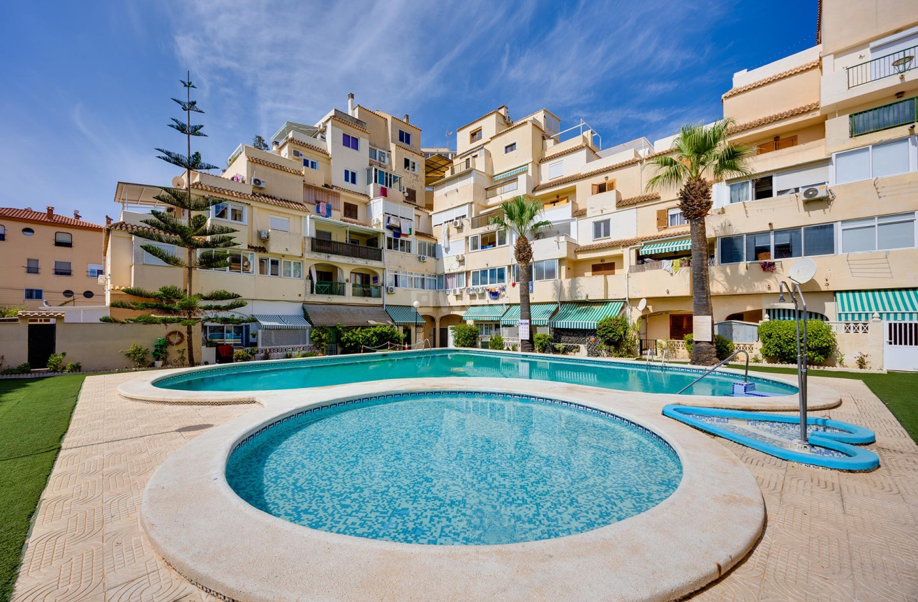 Odsprzedaż - Mieszkanie w bloku - Torrevieja - Costa Blanca
