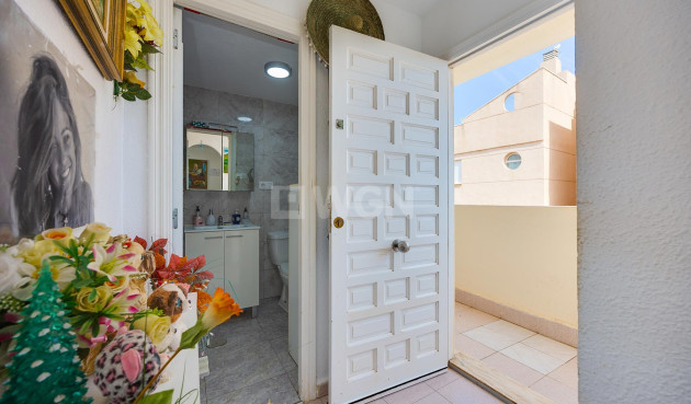Odsprzedaż - Mieszkanie w bloku - Torrevieja - Costa Blanca
