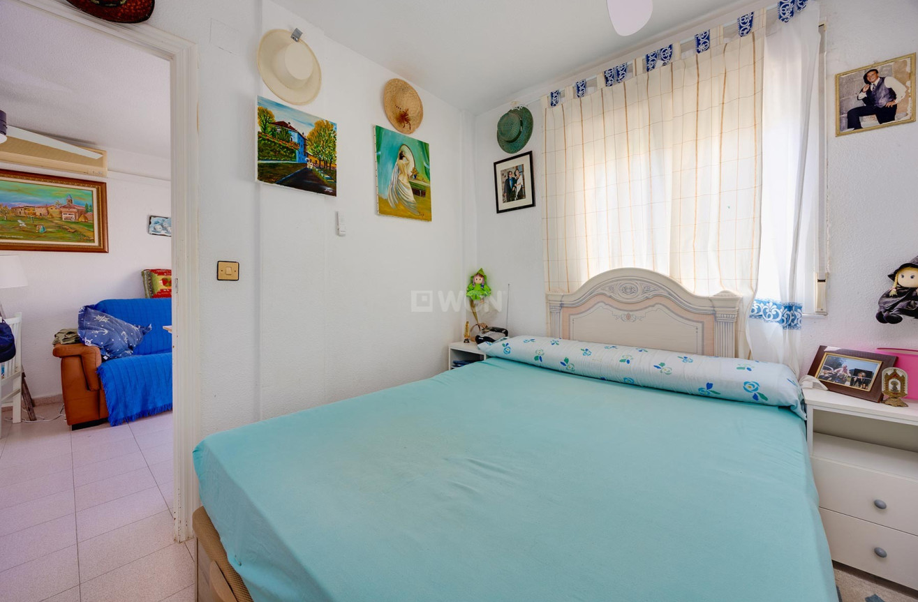 Odsprzedaż - Mieszkanie w bloku - Torrevieja - Costa Blanca
