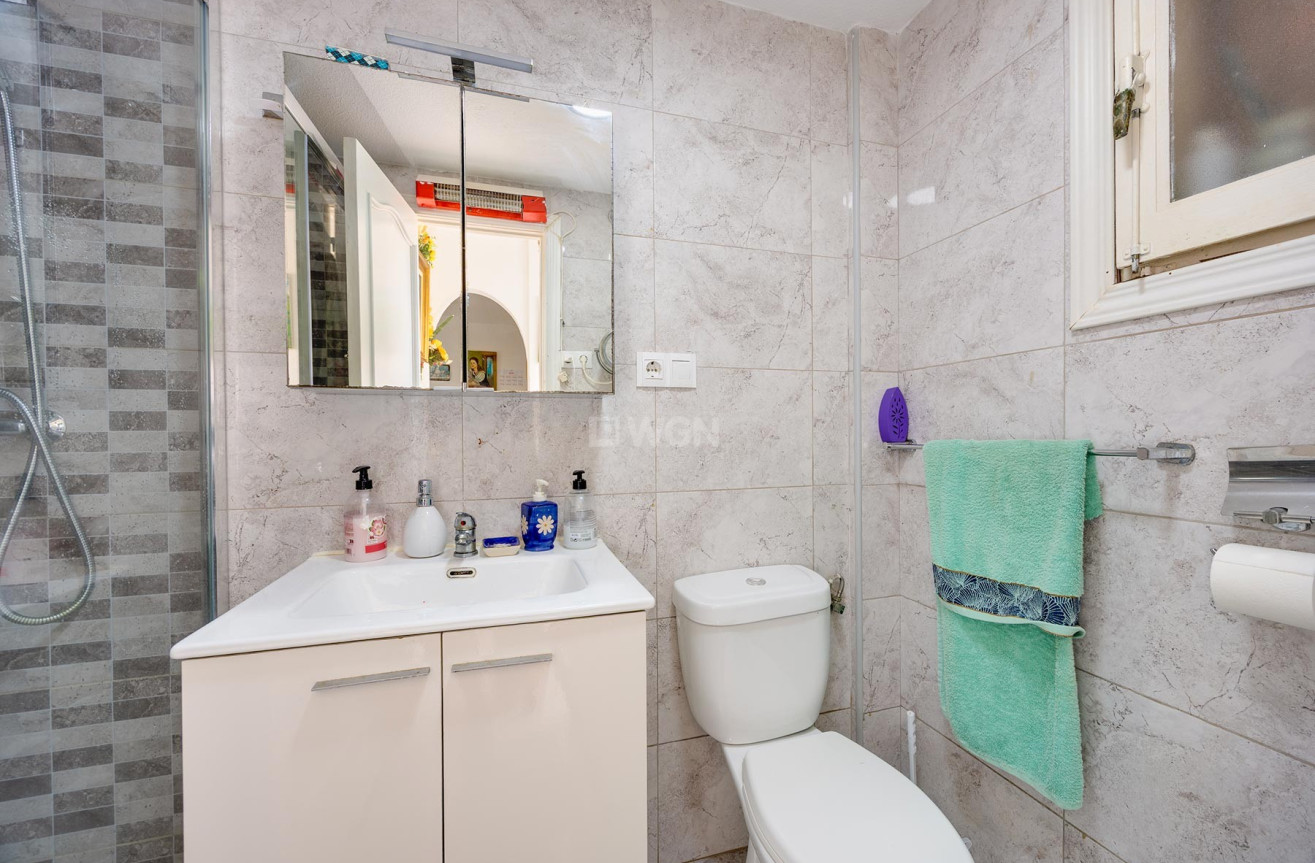 Odsprzedaż - Mieszkanie w bloku - Torrevieja - Costa Blanca