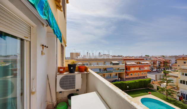 Odsprzedaż - Mieszkanie w bloku - Torrevieja - Costa Blanca