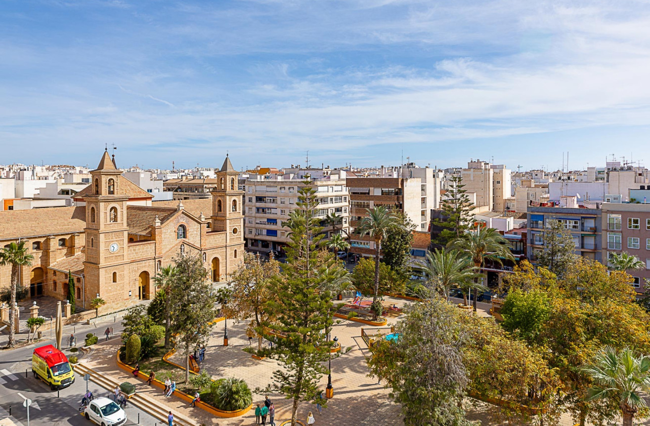 Odsprzedaż - Mieszkanie w bloku - Torrevieja - Costa Blanca