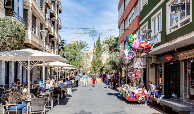 Odsprzedaż - Mieszkanie w bloku - Torrevieja - Costa Blanca