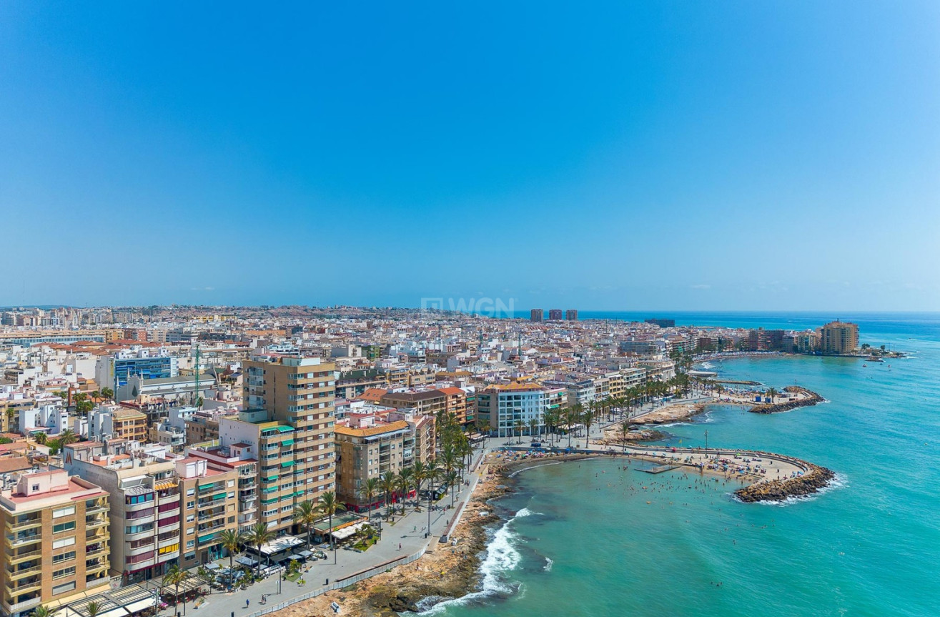 Odsprzedaż - Mieszkanie w bloku - Torrevieja - Costa Blanca