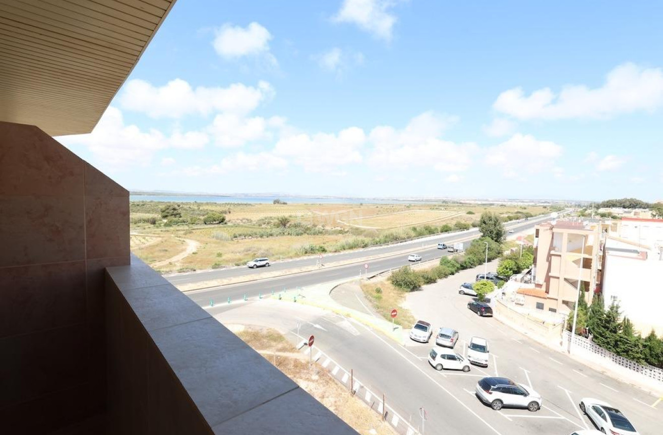 Odsprzedaż - Mieszkanie w bloku - Torrevieja - Costa Blanca