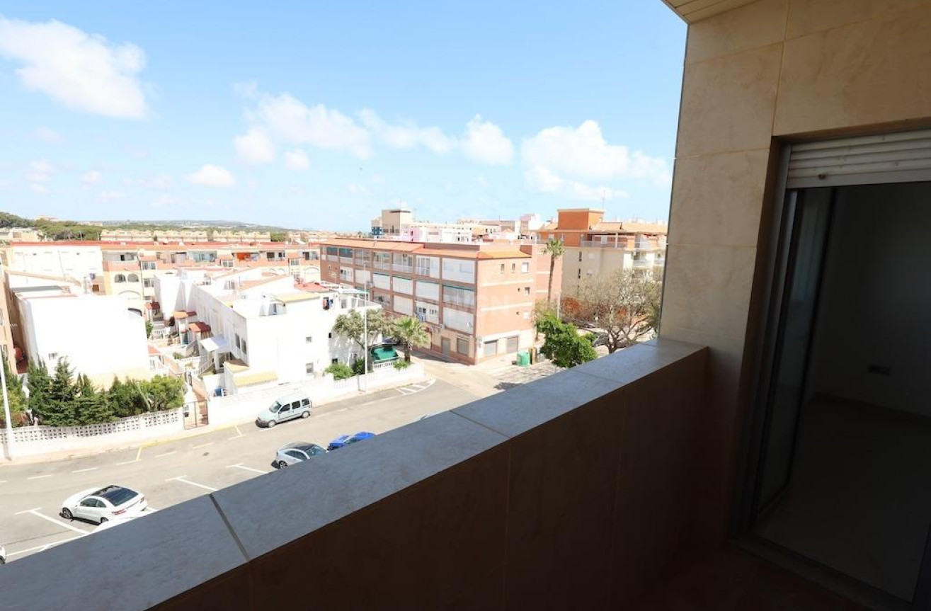 Odsprzedaż - Mieszkanie w bloku - Torrevieja - Costa Blanca