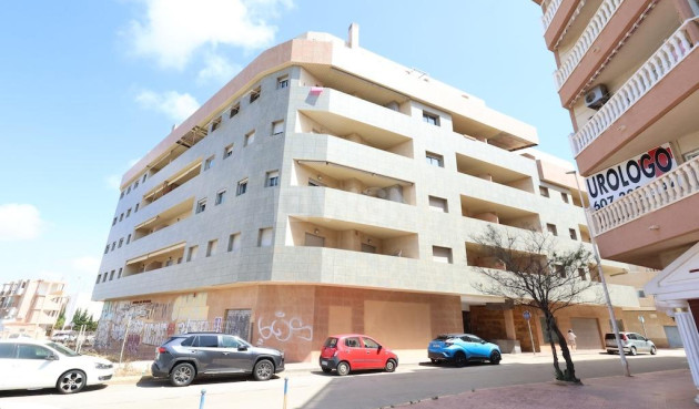 Odsprzedaż - Mieszkanie w bloku - Torrevieja - Costa Blanca
