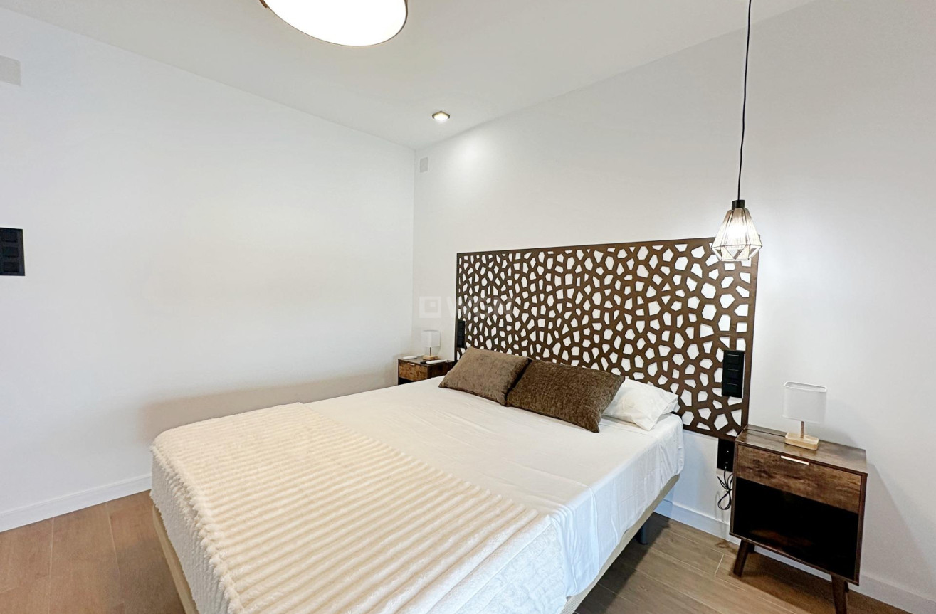 Wiederverkauf - Stadthaus - Torrevieja - Calas Blanca
