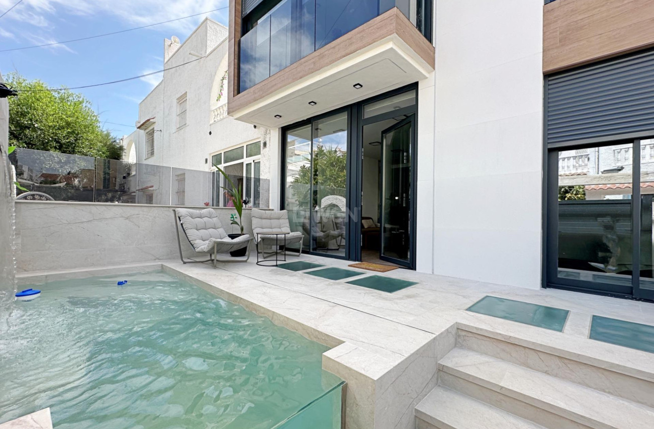 Wiederverkauf - Stadthaus - Torrevieja - Calas Blanca