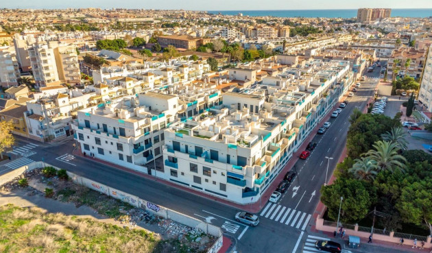 Odsprzedaż - Mieszkanie w bloku - Torrevieja - Estacion De Autobuses