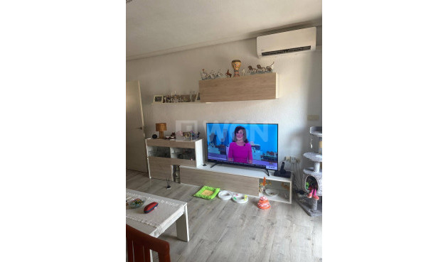 Odsprzedaż - Mieszkanie w bloku - Santiago de la ribera - Centro