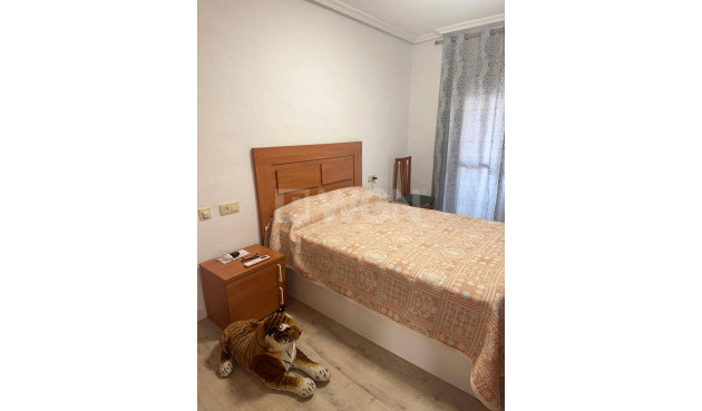 Odsprzedaż - Mieszkanie w bloku - Santiago de la ribera - Centro