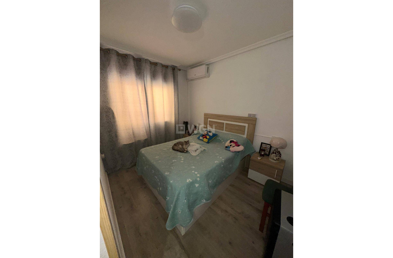 Odsprzedaż - Mieszkanie w bloku - Santiago de la ribera - Centro