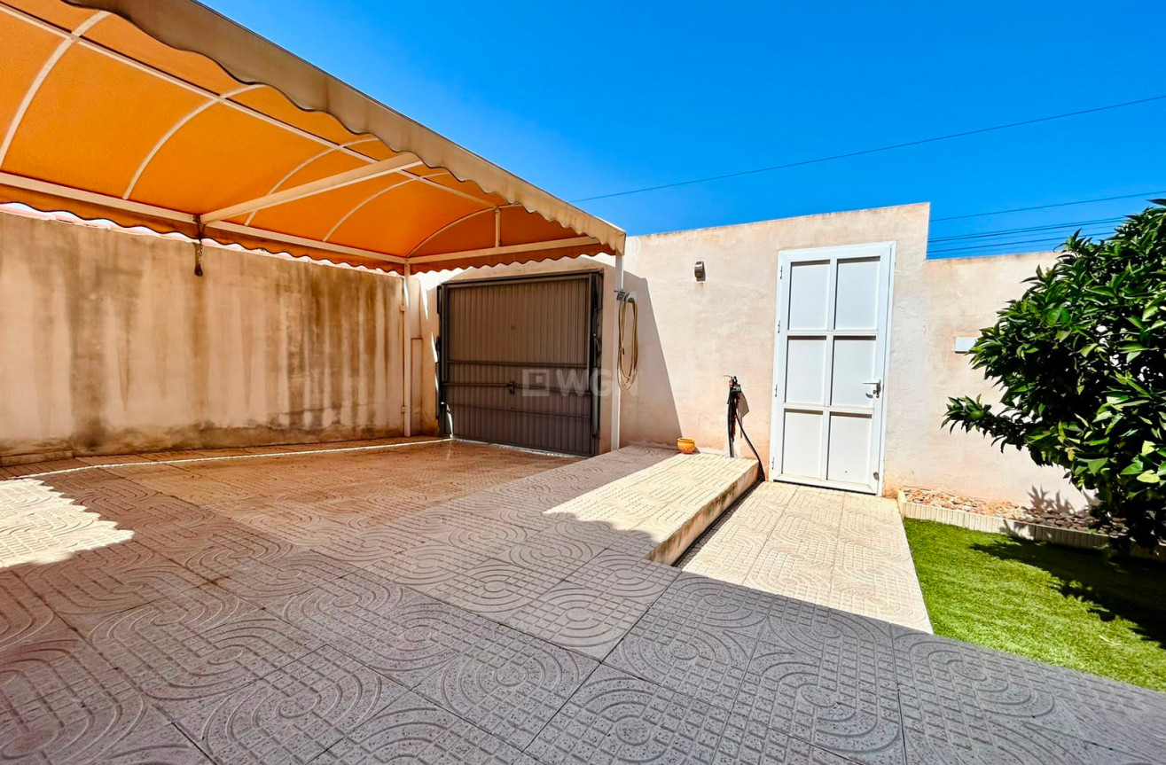 Odsprzedaż - Villa - Torrevieja - Costa Blanca