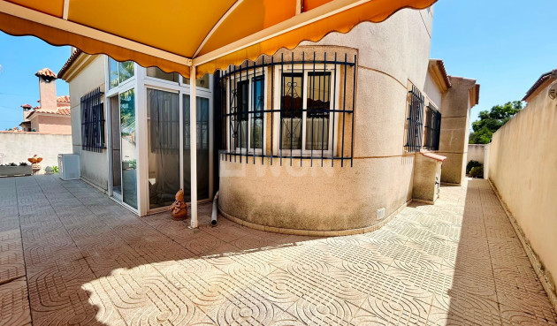 Odsprzedaż - Villa - Torrevieja - Costa Blanca