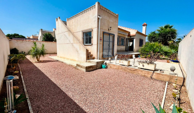 Odsprzedaż - Villa - Torrevieja - Costa Blanca