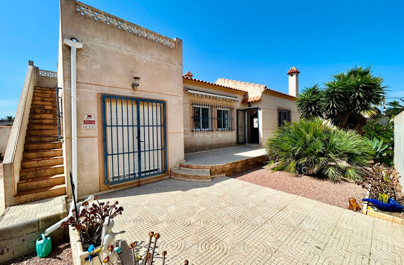 Odsprzedaż - Villa - Torrevieja - Costa Blanca