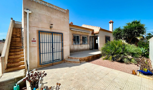 Odsprzedaż - Villa - Torrevieja - Costa Blanca