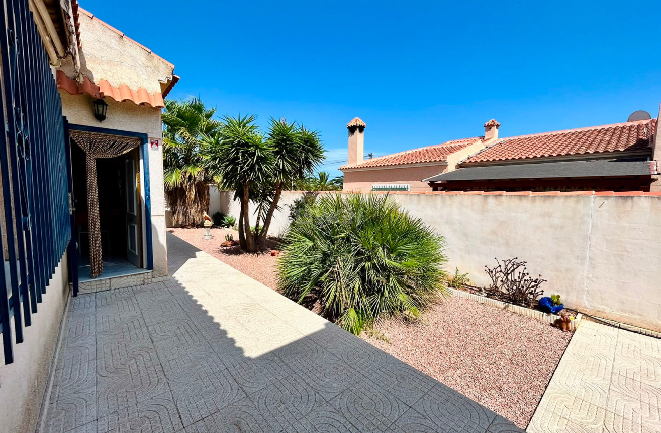 Odsprzedaż - Villa - Torrevieja - Costa Blanca