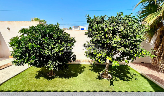 Odsprzedaż - Villa - Torrevieja - Costa Blanca