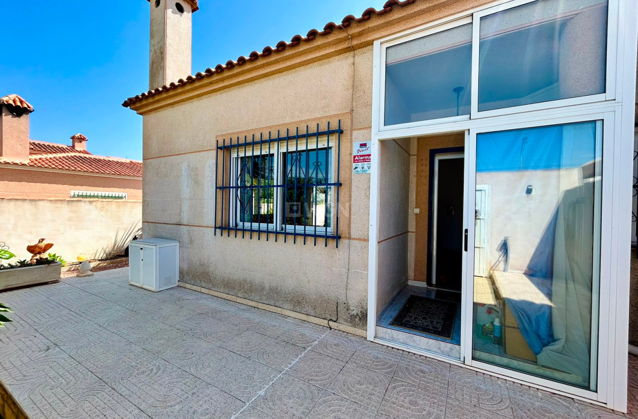 Odsprzedaż - Villa - Torrevieja - Costa Blanca
